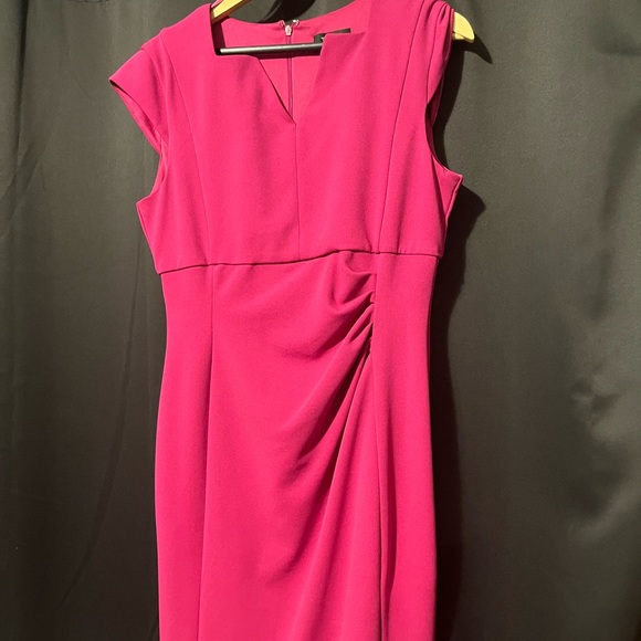 Tahari ASL Dresses & Skirts - Tahari ASL Fuchsia Midi Dress